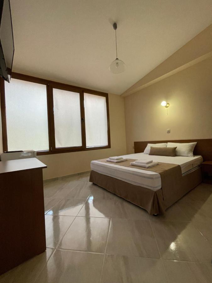 Helios Hotel Ставрос Экстерьер фото