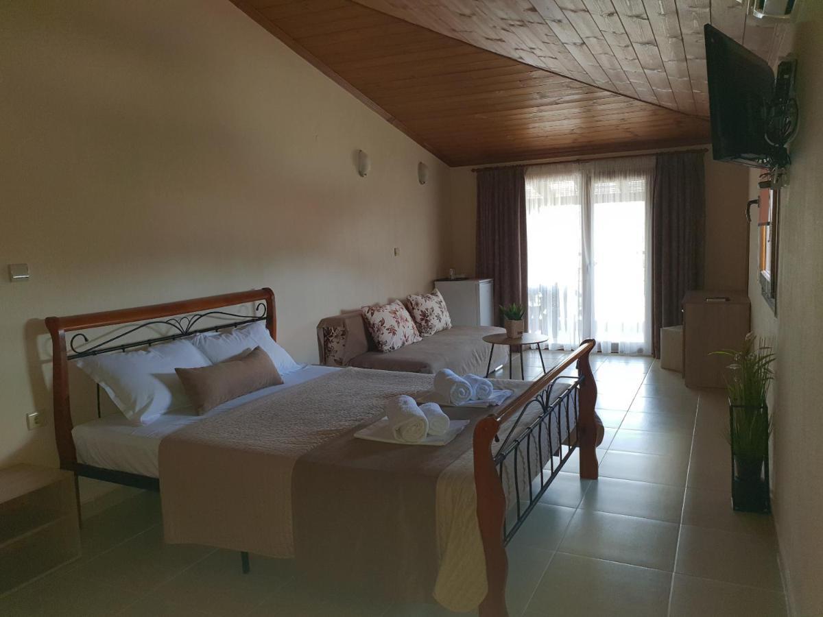 Helios Hotel Ставрос Экстерьер фото